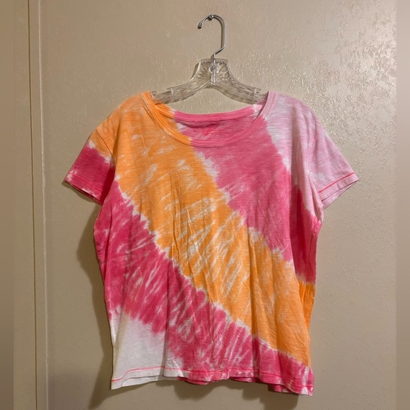 Vineyard Vines Tops - NWOT Vineyard Vines Tie Dye Surf T-Shirt sz S